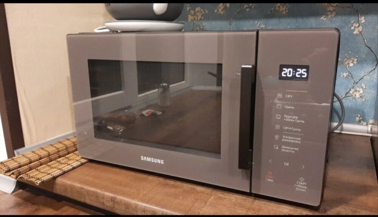 Микроволновая печь Samsung MG23T5018ANBW