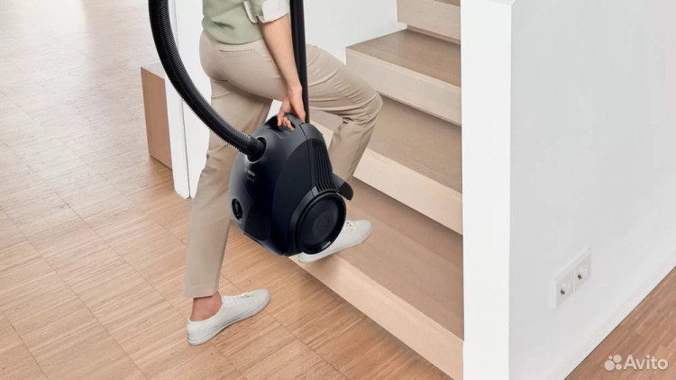 Пылесос Bosch bgbs2LB1